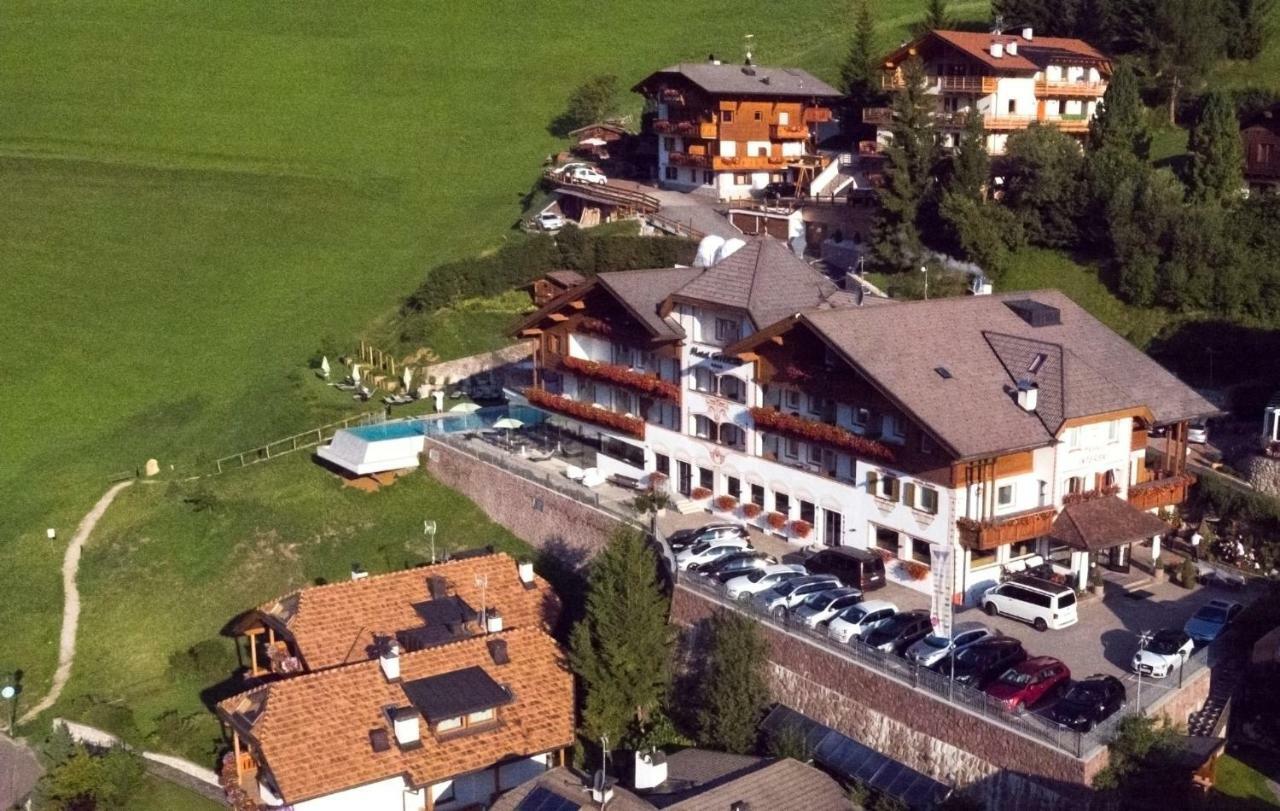 Hotel Interski Santa Cristina Val Gardena Екстериор снимка